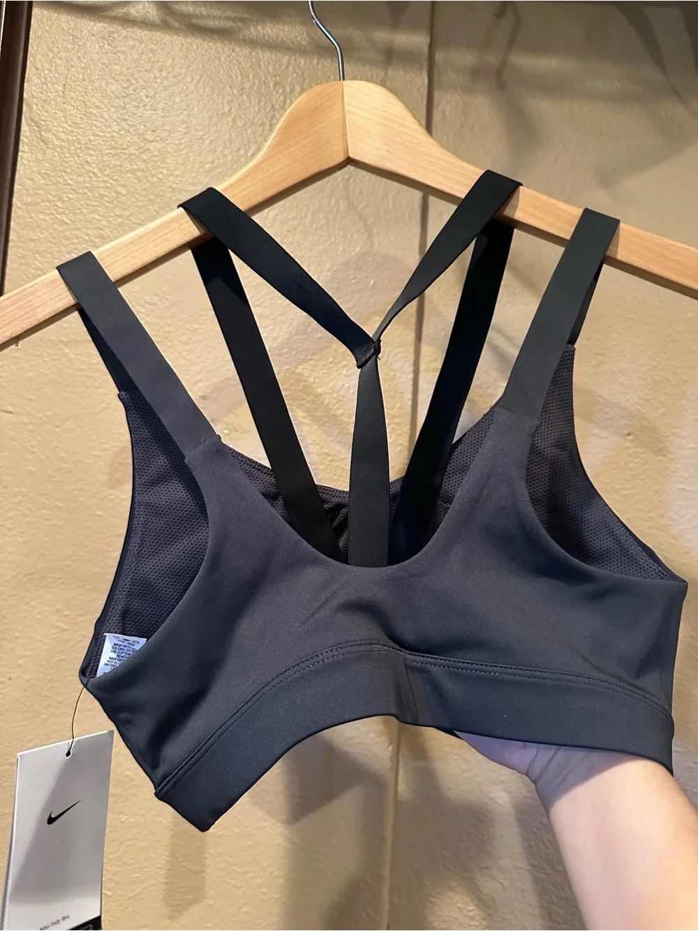 Nike Black Strappy Cutout Sports Bra sz M NWT